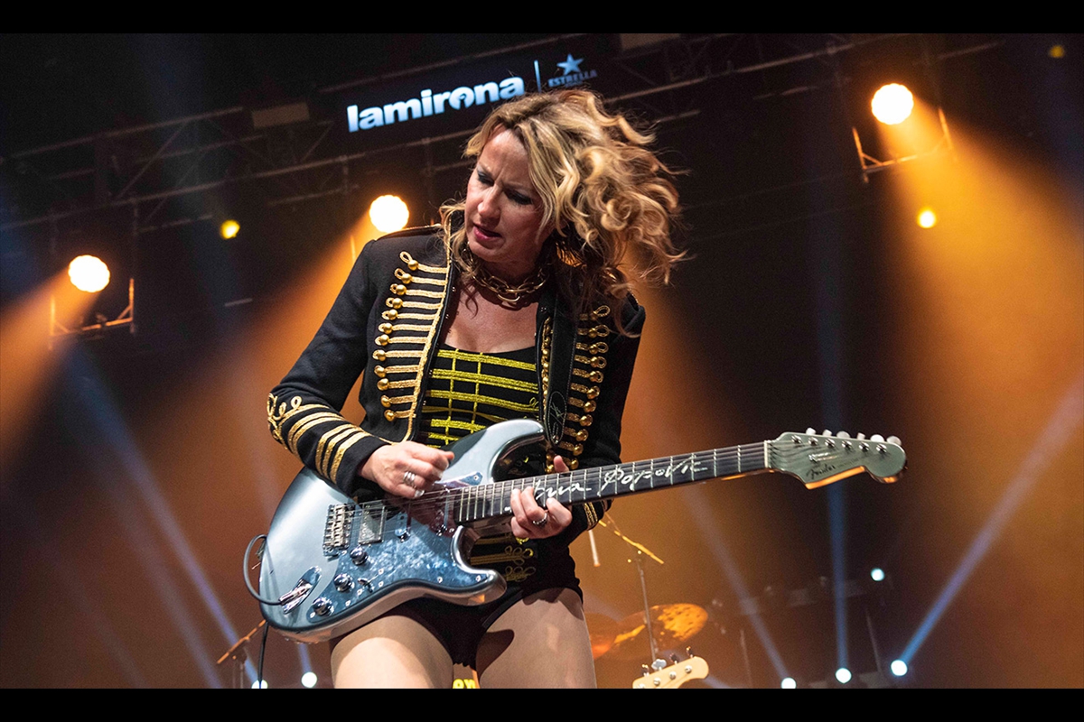 Ana Popovic