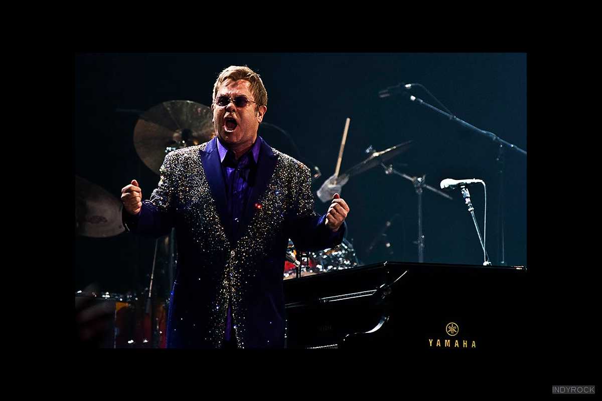 eltonjohn-2014-03