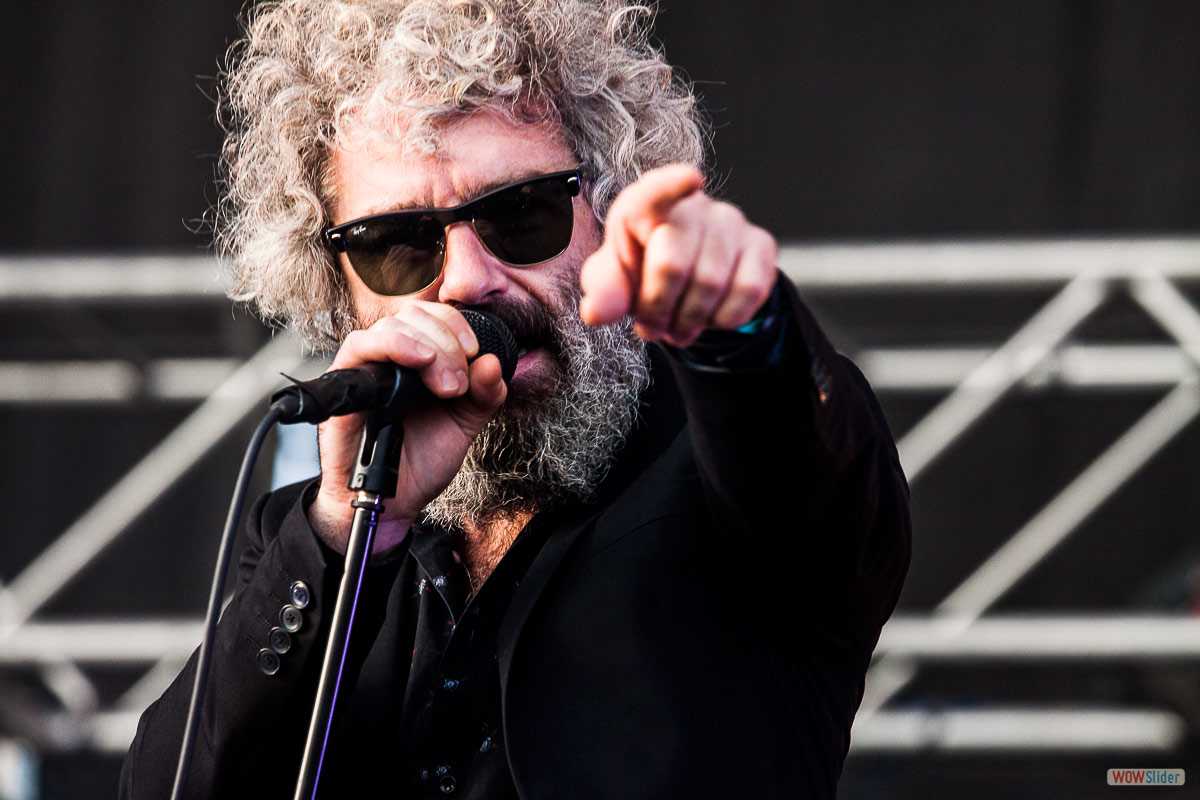LEÓN BENAVENTE # FESTIVAL GIGANTE 2017 * FOTO: JAVIER ALONSO JULIÁ y MARINA SANZ * INDYROCK