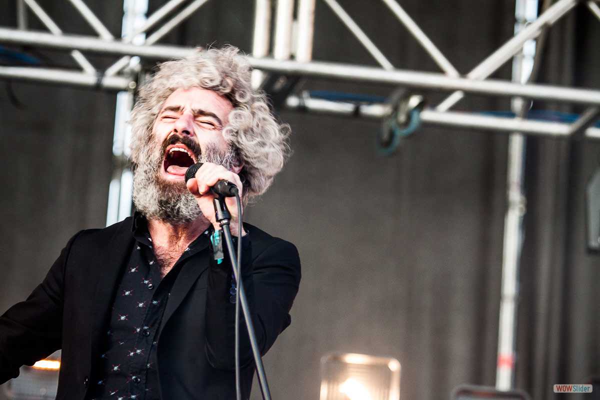 LEÓN BENAVENTE # FESTIVAL GIGANTE 2017 * FOTO: JAVIER ALONSO JULIÁ y MARINA SANZ * INDYROCK